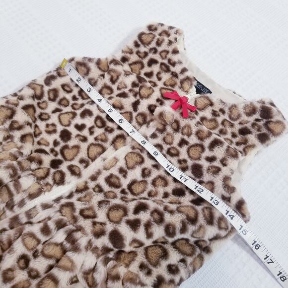 Rachel Zoe Vegan Fur Animal Print Sweater Vest - Picture 6 of 9